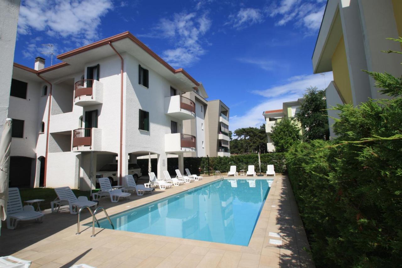 Villa Albaluisa Bibione Kültér fotó