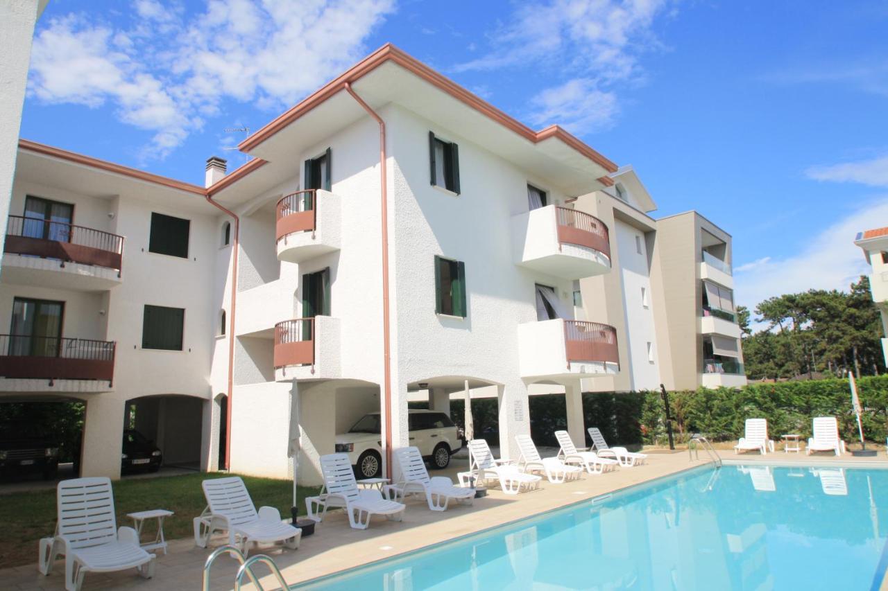 Villa Albaluisa Bibione Kültér fotó