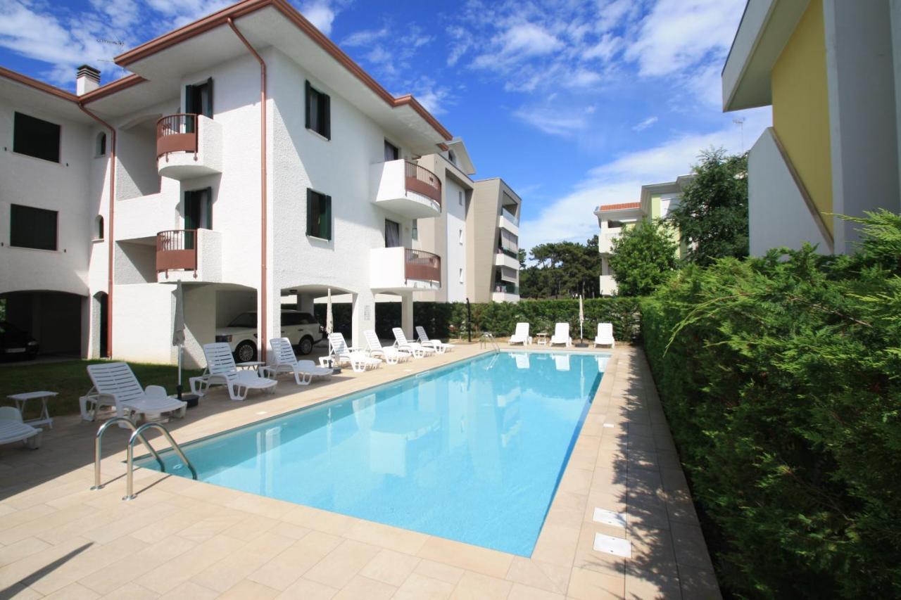 Villa Albaluisa Bibione Kültér fotó