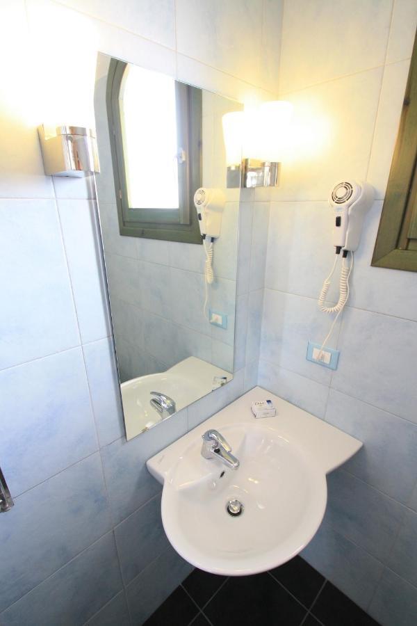 Villa Albaluisa Bibione Szoba fotó